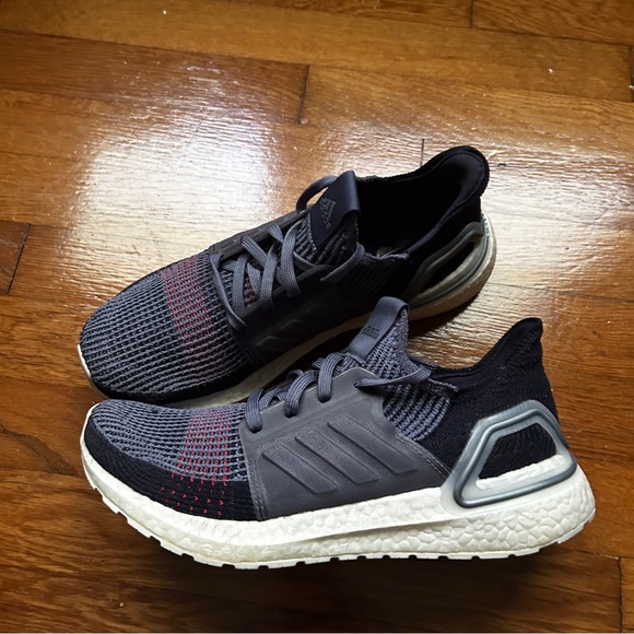 Womens Adidas Purple Boost Shoes - Picture 2 of 9